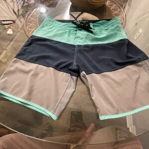 Hurley Board Shorts Swim Trunks Bathing Suit Pockets Men's Size 34